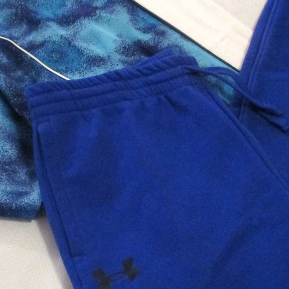 UNDER ARMOUR RIVAL FLEECE SCRIPT JOGGERS – YXL – LOOSE FIT - Picture 13 of 14